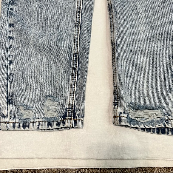 Shein High Waisted Stone Wash Distressed Jeans Blue Size S (4) - Picture 10 of 12